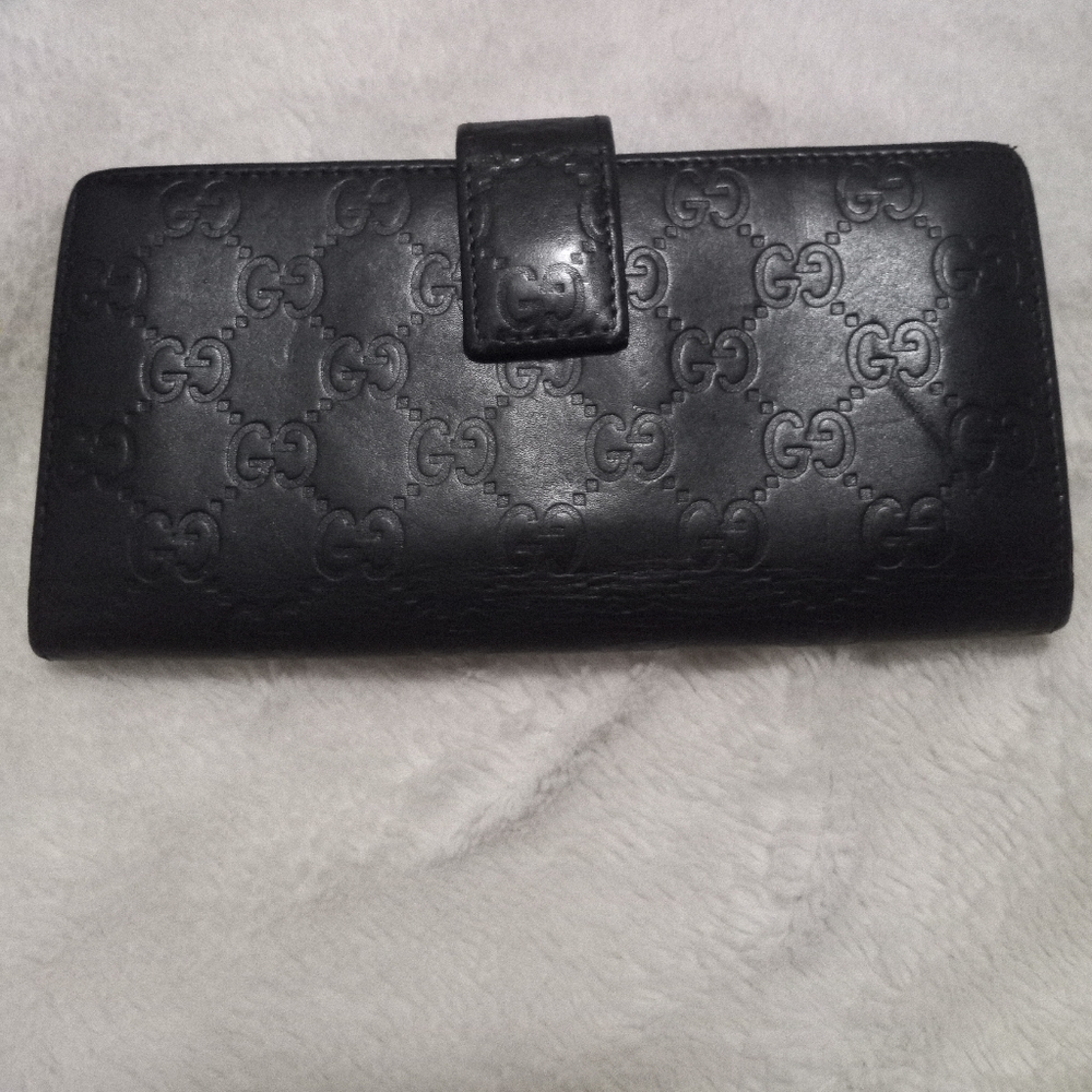 Authentic Gucci Wallet Of My Use In Good Conditio… - image 2